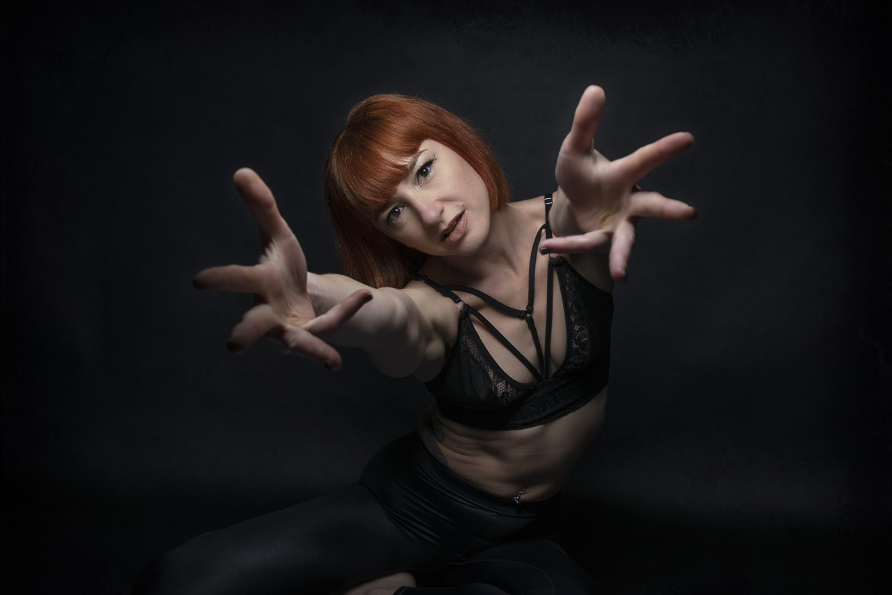 Silvia Pavone – Circus Dancer